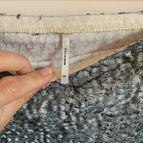 BCBG sequin skirt - Picture 6 of 7